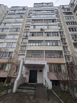2-к квартира, 3/10 эт., 65м²