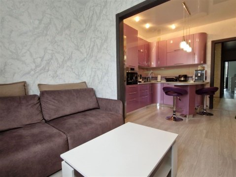 2-к квартира, 4/15 эт., 54м²