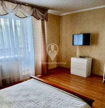 2-к квартира, 2/10 эт., 61м²